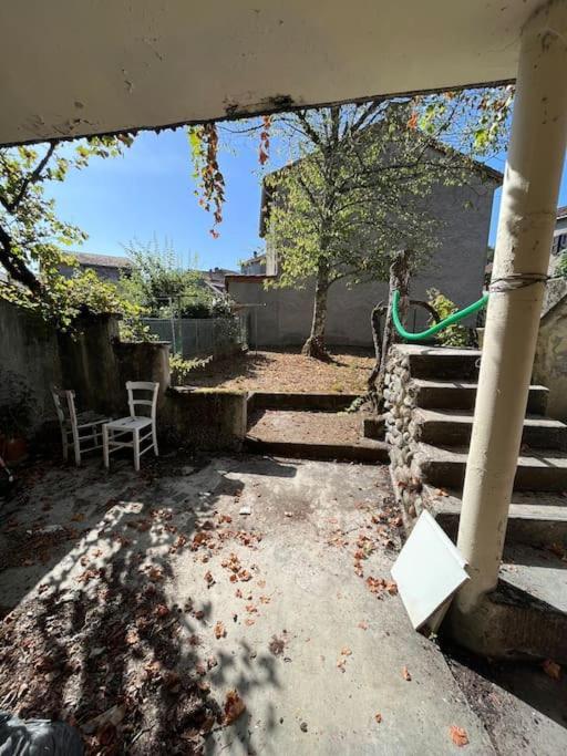La Petite Ourse Maison De Village A Oust Exterior foto