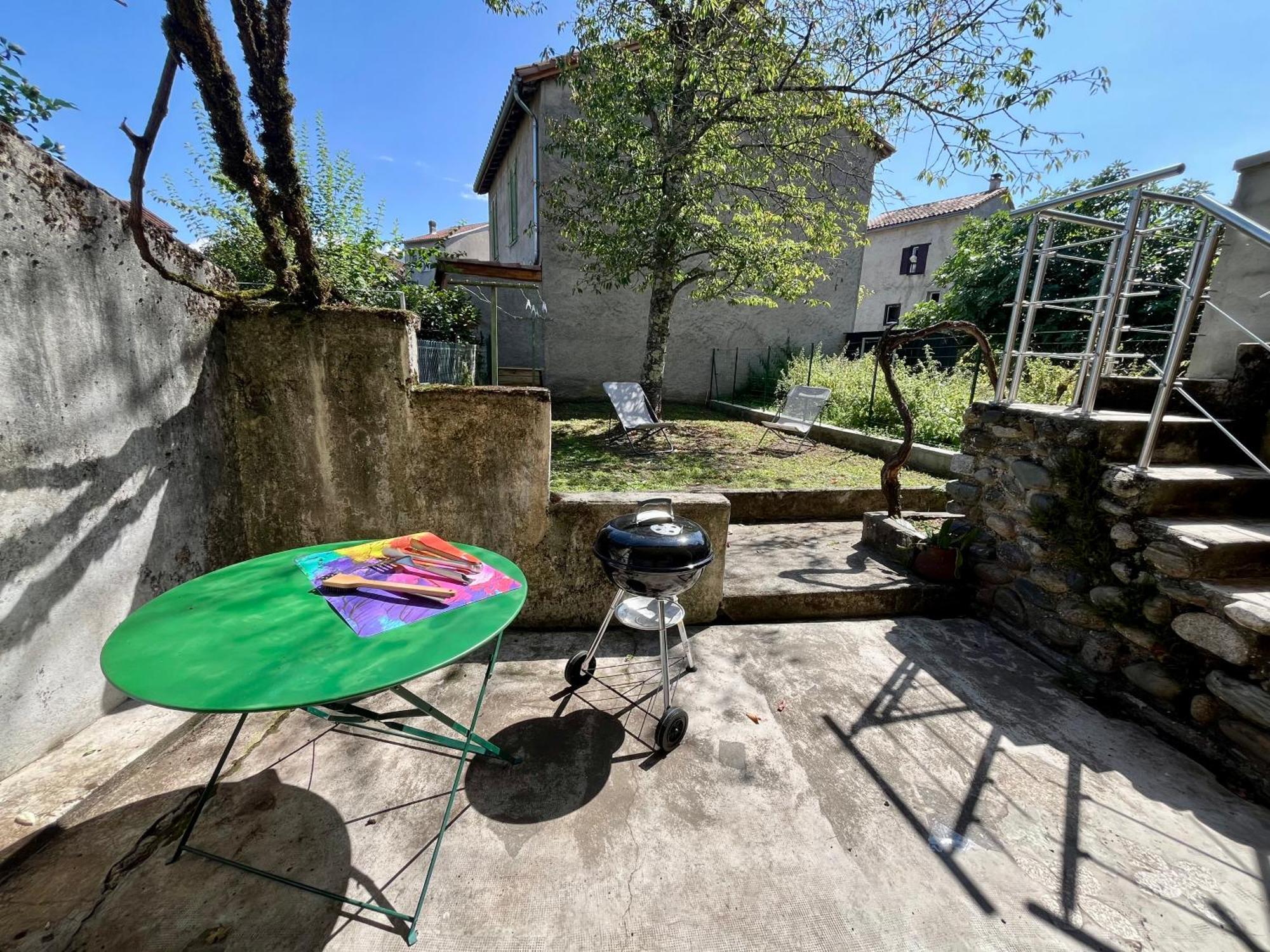 La Petite Ourse Maison De Village A Oust Exterior foto